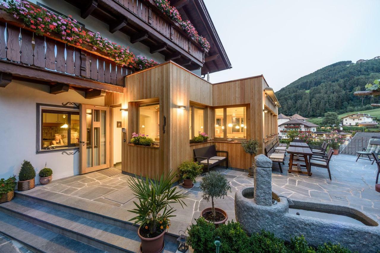 Hotel Garni Pramstrahler Chiusa Esterno foto